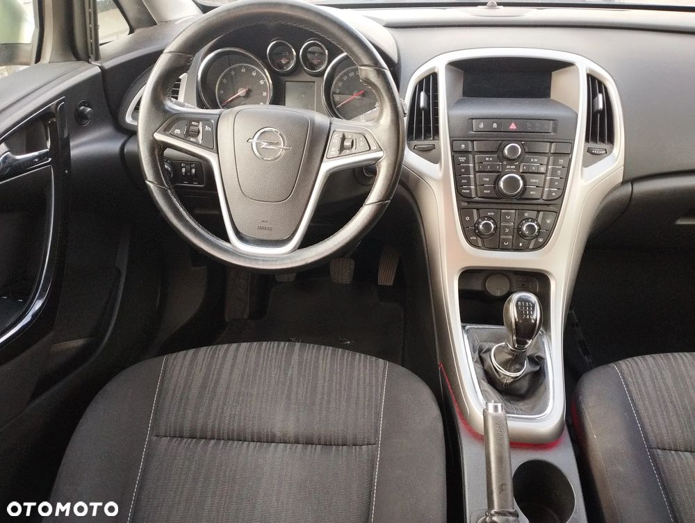 Opel Astra 1.4 Turbo - 8