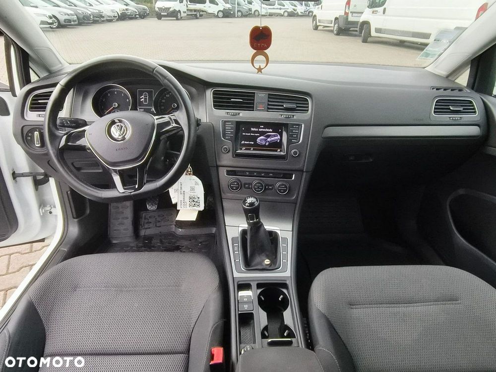 Volkswagen Golf - 18