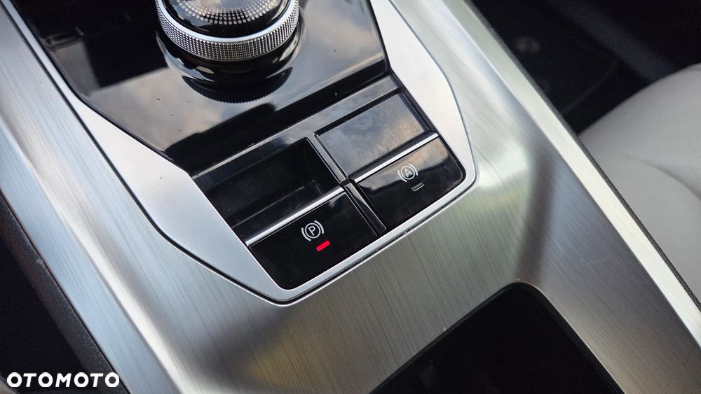 MG 5 Standard Luxury - 23
