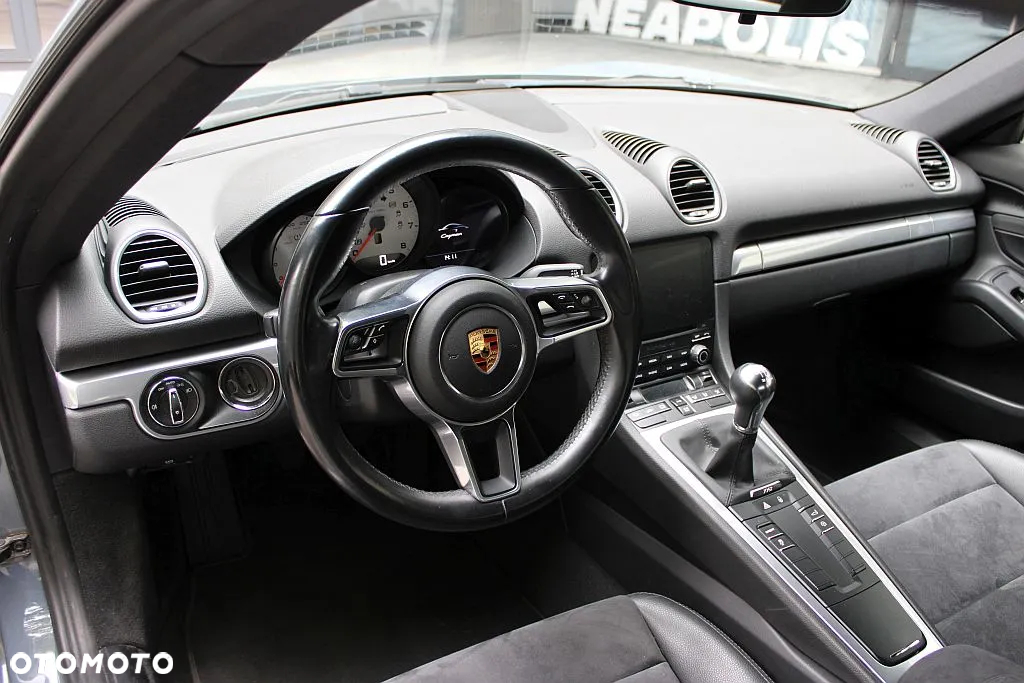 Porsche 718 Cayman Standard - 13
