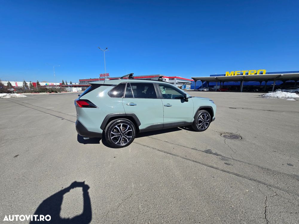 Toyota RAV4 - 22