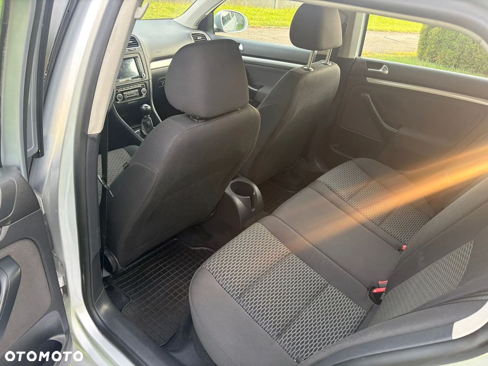 Volkswagen Golf 1.6 TDI DPF BlueMotion Technology Comfortline - 6