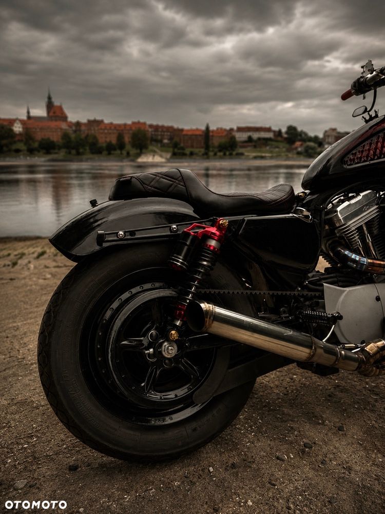 Harley-Davidson Sportster Custom 883C - 22