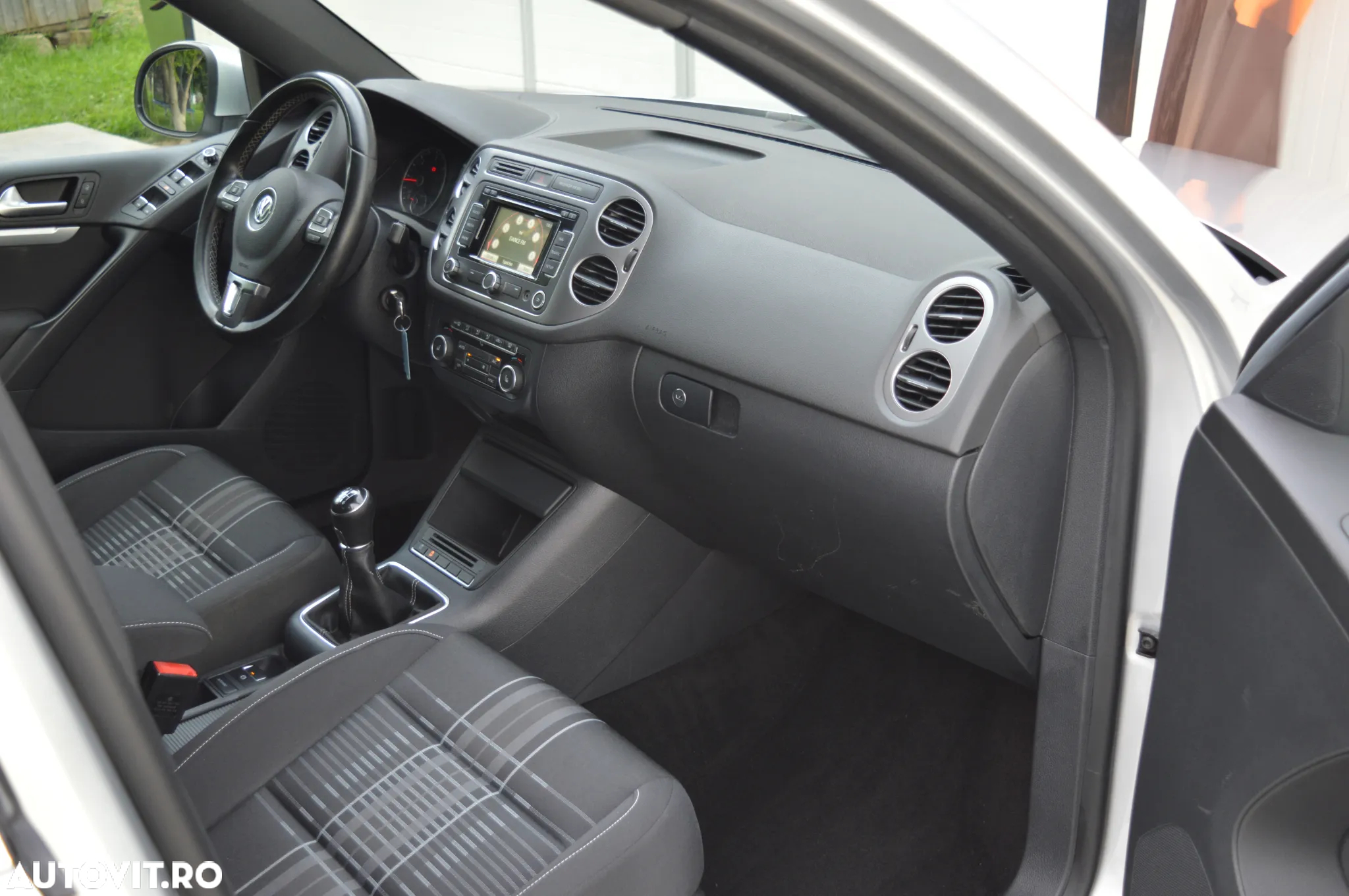 Volkswagen Tiguan - 27