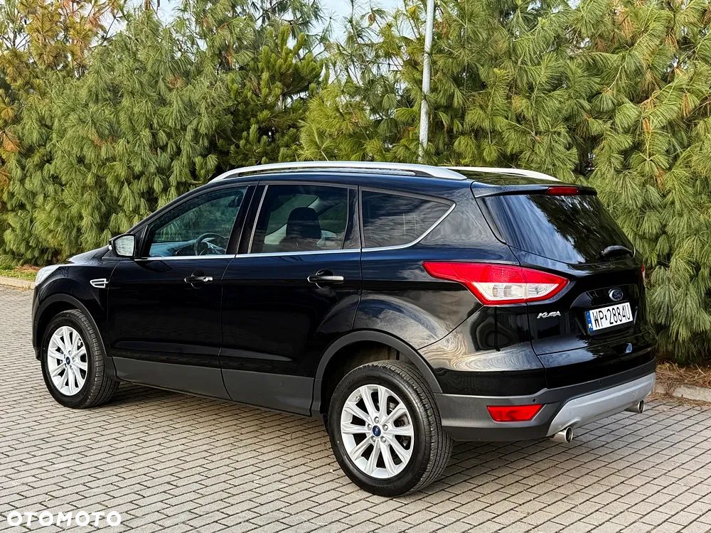 Ford Kuga 2.0 TDCi 2x4 Titanium - 12