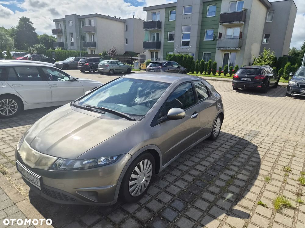 Honda Civic 1.4 Comfort - 2