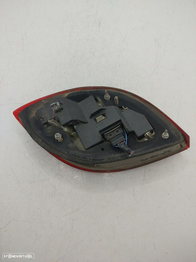 Farolim Stop Dto Ford Ka (Rb_) - 2