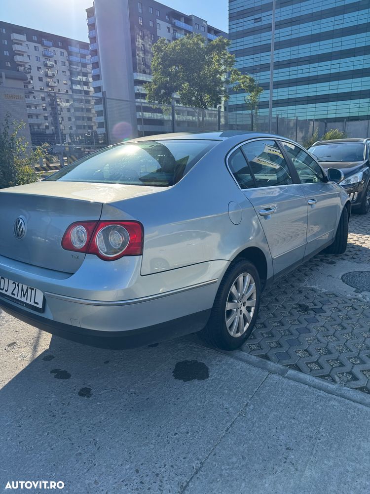 Volkswagen Passat 1.9 TDI Comfortline - 3
