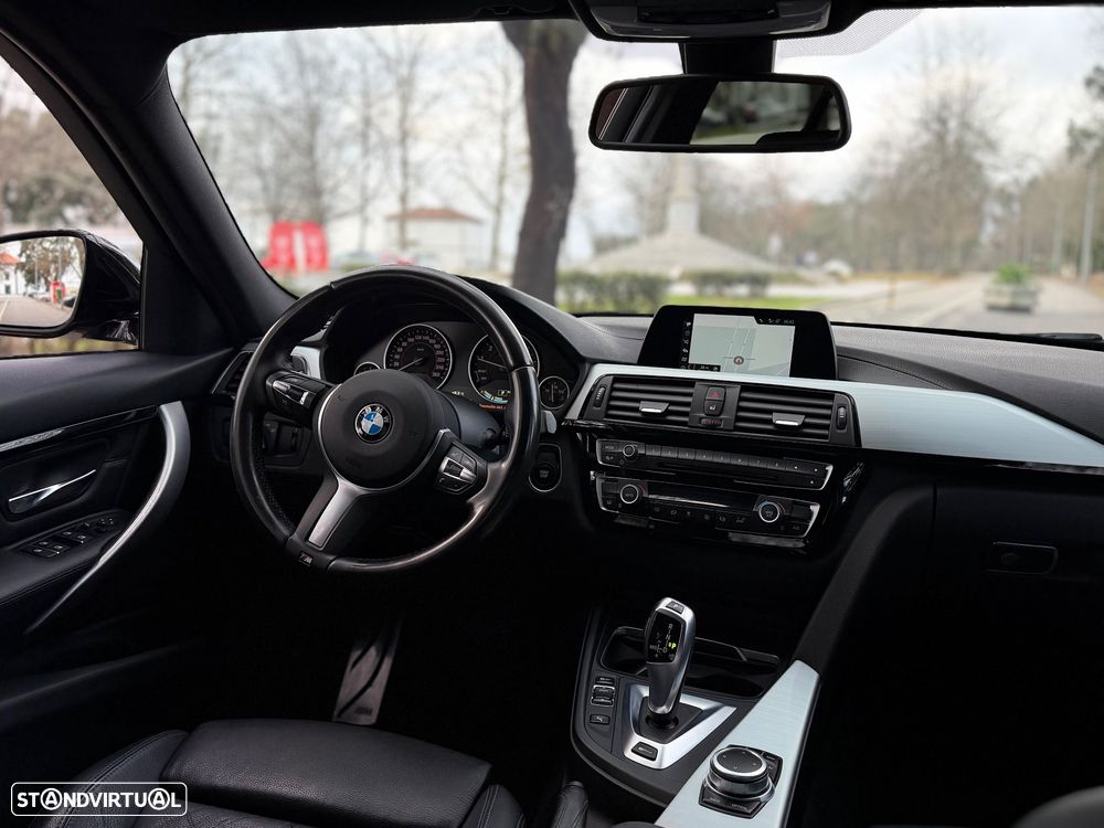 BMW 330 e iPerformance Pack M Shadow - 17