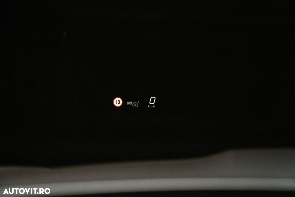 Mercedes-Benz GLC - 30