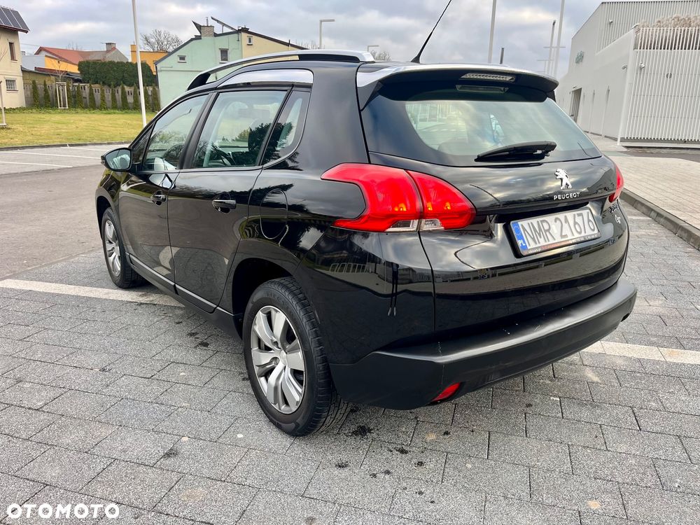Peugeot 2008 1.2 Pure Tech Active S&S - 5