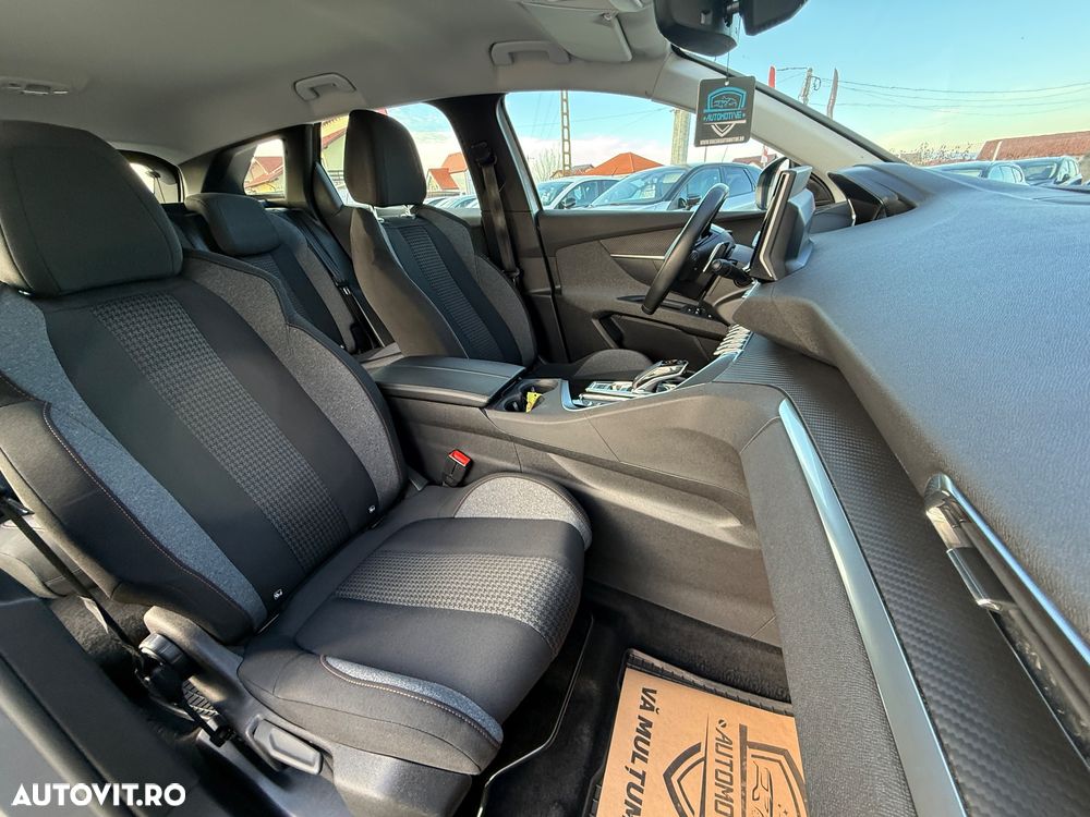 Peugeot 3008 PureTech 130 Stop & Start GPF EAT8 Active Business-Paket - 23