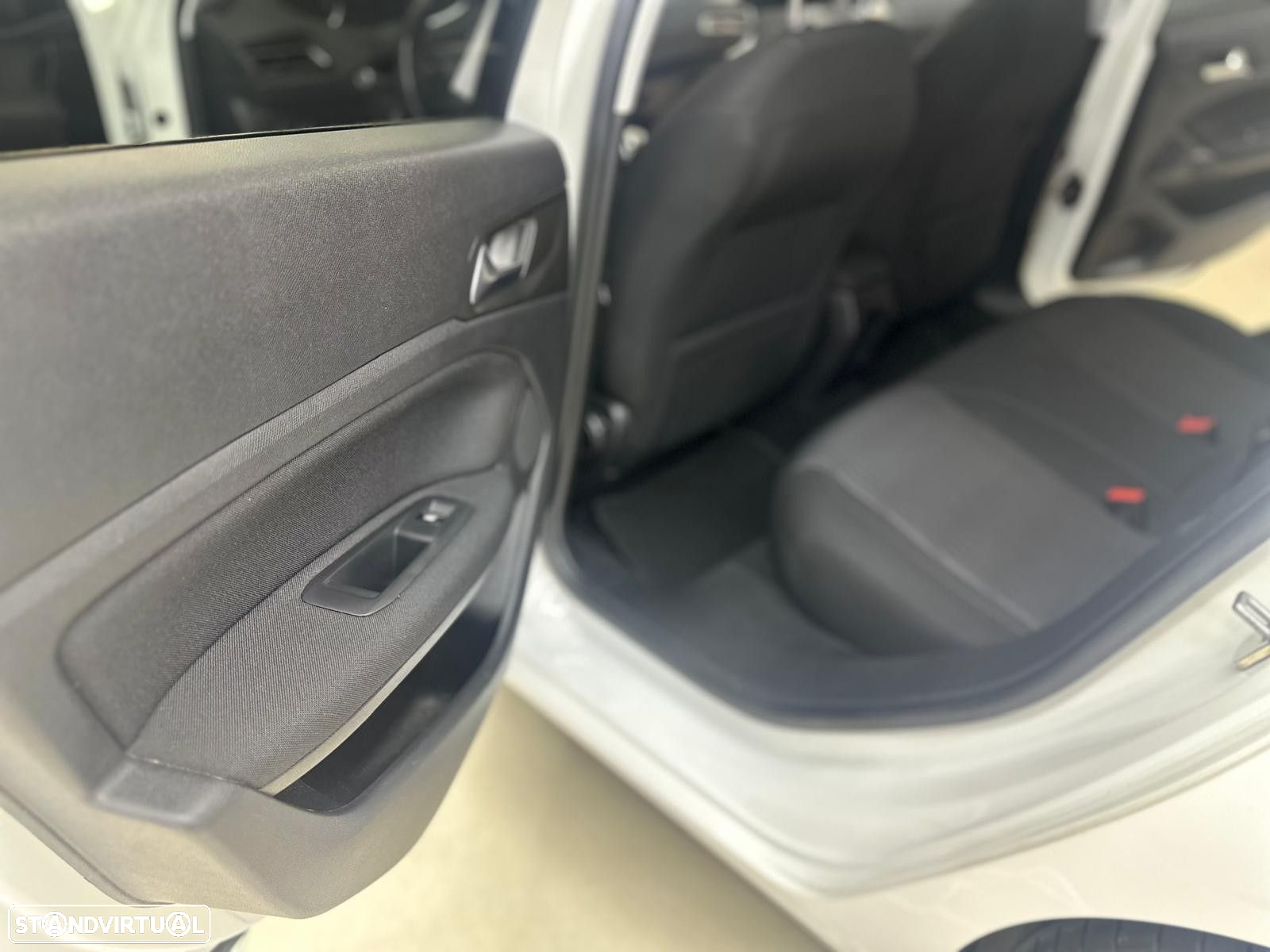 Peugeot 308 1.6 BlueHDi Style - 15