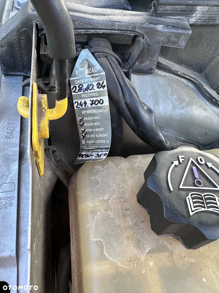 Peugeot 407 2.0 HDI Premium - 30