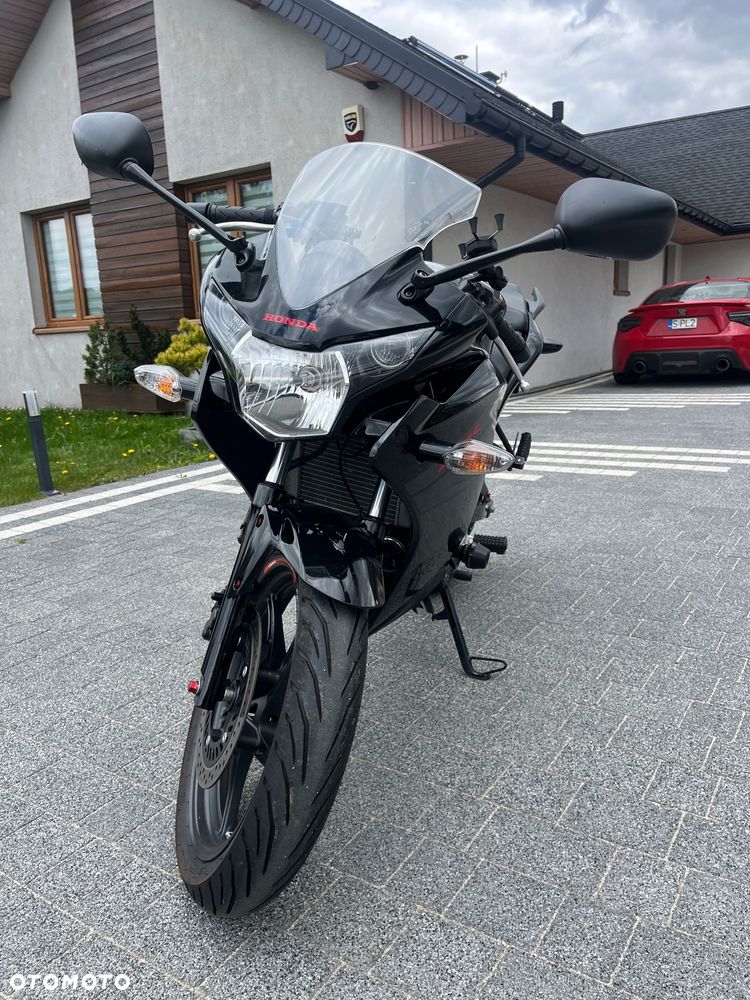 Honda CBR - 3
