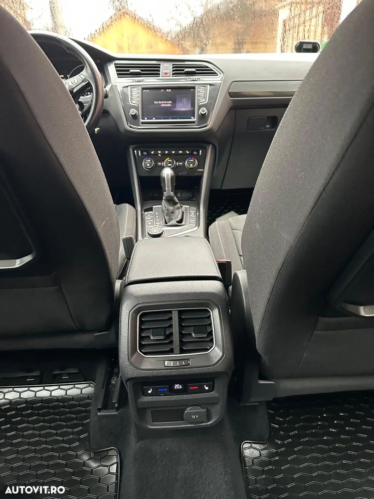 Volkswagen Tiguan 2.0 TDI SCR 4MOTION (BlueMotion Techn.) DSG Comfortline - 10
