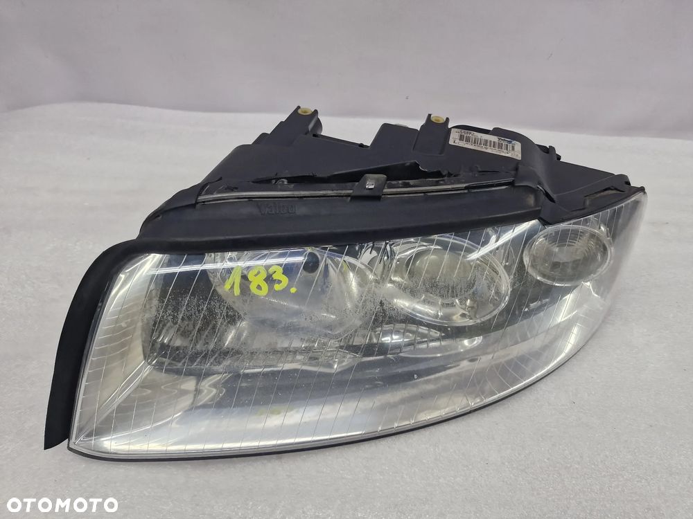 AUDI A4 B6 8E0 02-05 LEWA LAMPA PRZEDNIA PRZÓD SOCZEWKA , NR 8E0941003F , NR AUKCJI LA183 - 1
