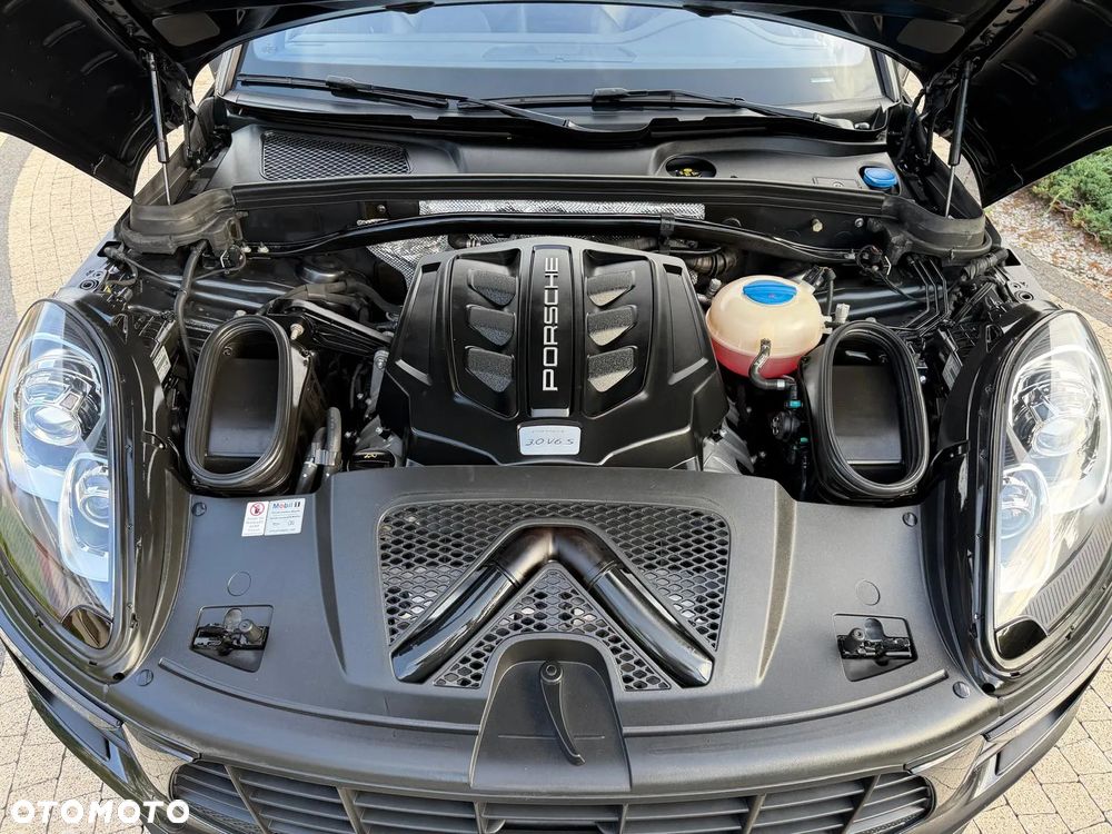 Porsche Macan S - 30