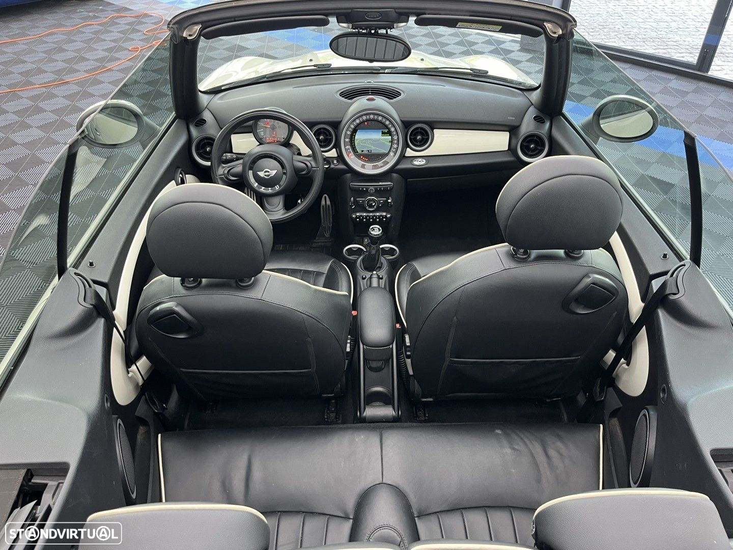 MINI Cabrio Cooper SD - 15