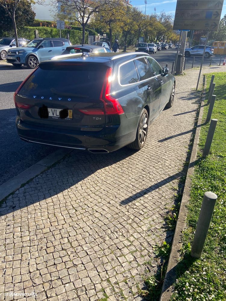 Volvo V90 2.0 T8 Momentum AWD Geartronic - 2
