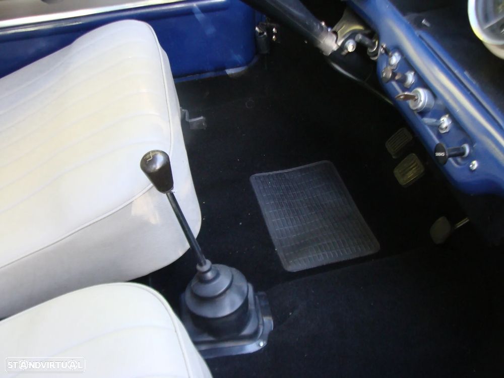 Austin Mini - 39