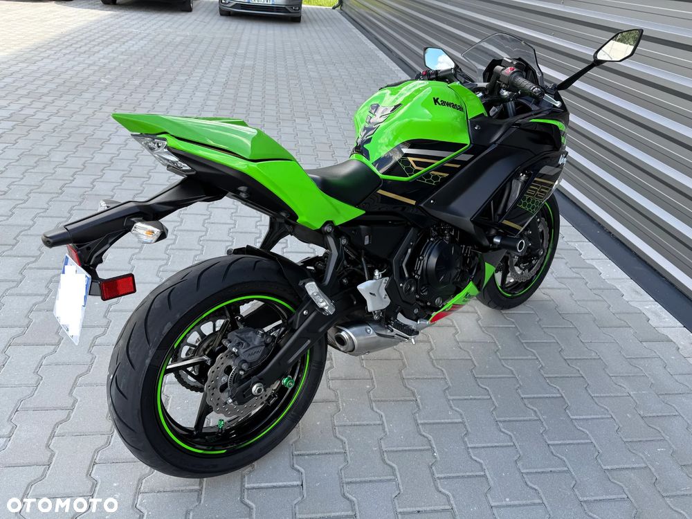 Kawasaki Ninja - 8