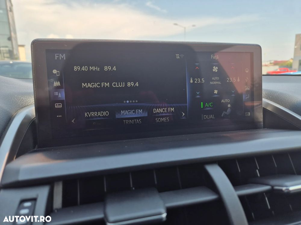Lexus Seria NX 300h AWD Business Plus - 36