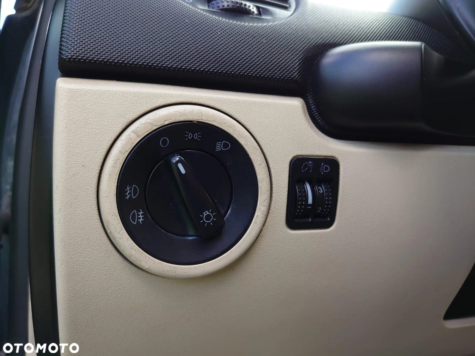 Volkswagen New Beetle 2.0 - 12