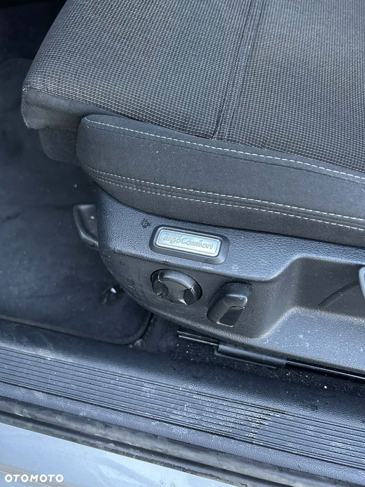 Volkswagen Passat 1.6 TDI SCR DSG Comfortline - 7