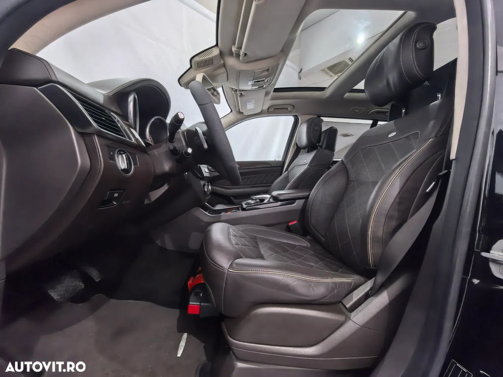 Mercedes-Benz GLS - 10