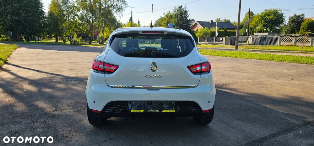 Renault Clio 1.2 16V 75 LIMITED - 15