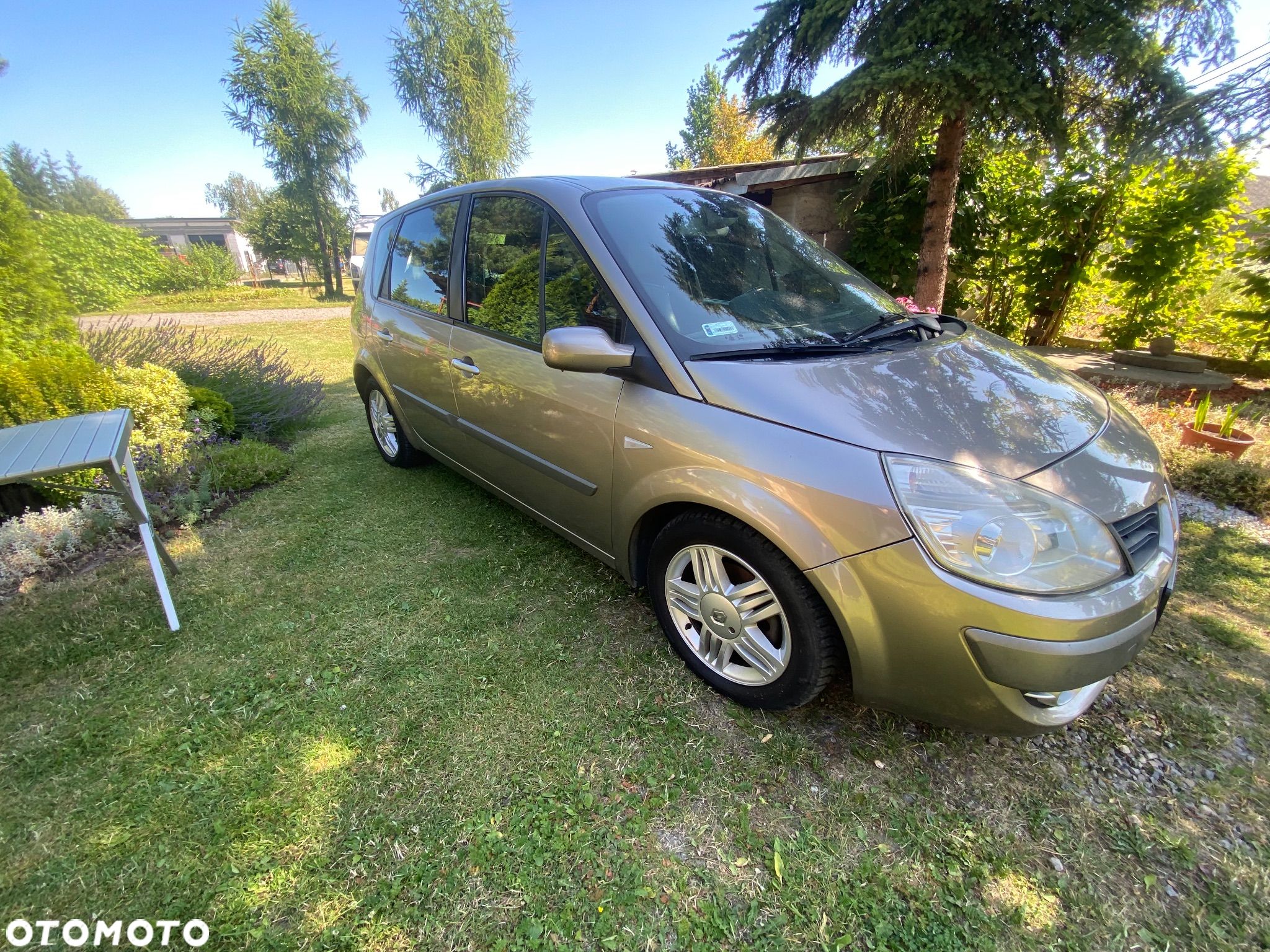 Renault Scenic - 1