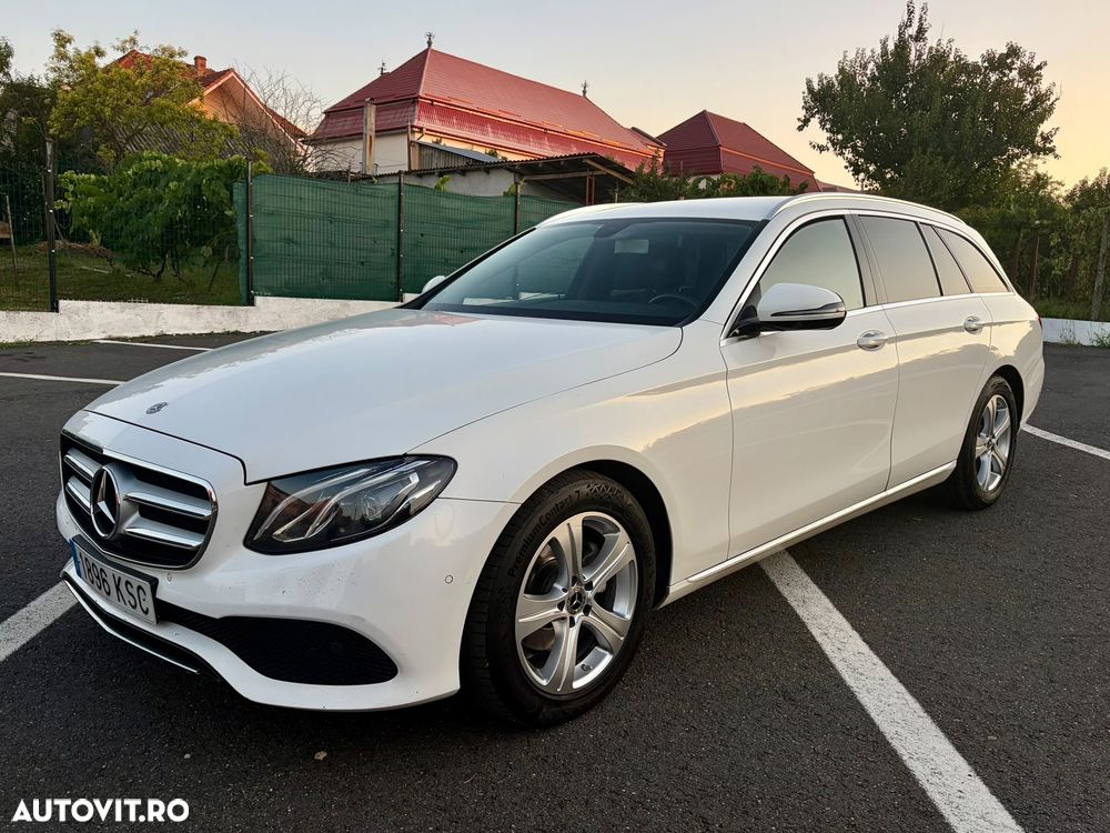 Mercedes-Benz E 220 d 4MATIC Aut. - 1