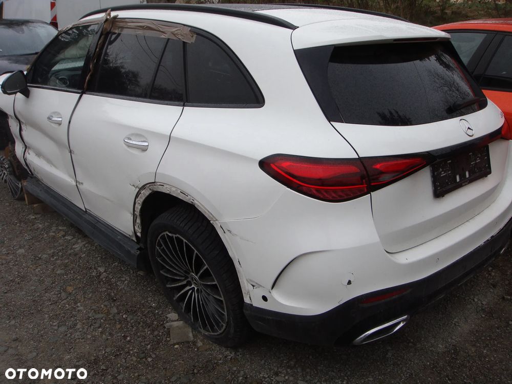 Mercedes-Benz GLC 220 d 4Matic 9G-TRONIC Edition AMG Line - 2