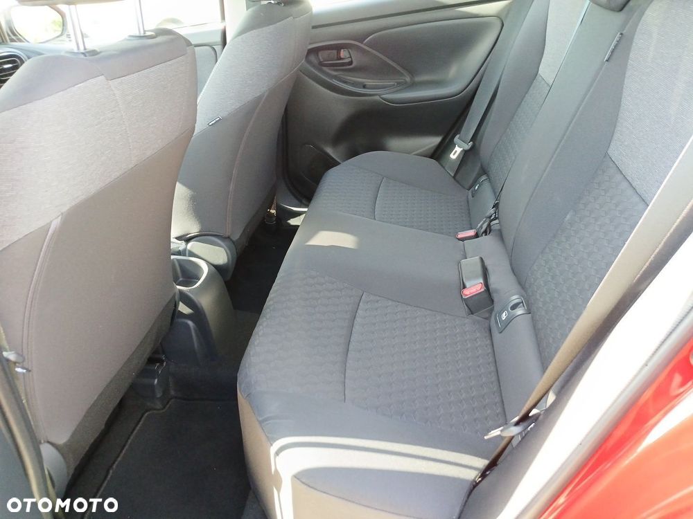 Toyota Yaris 1.5 Comfort - 21