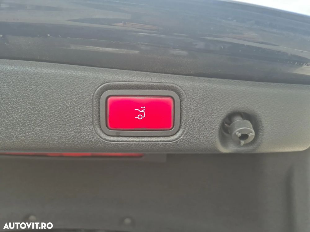 Mercedes-Benz E 300 - 24