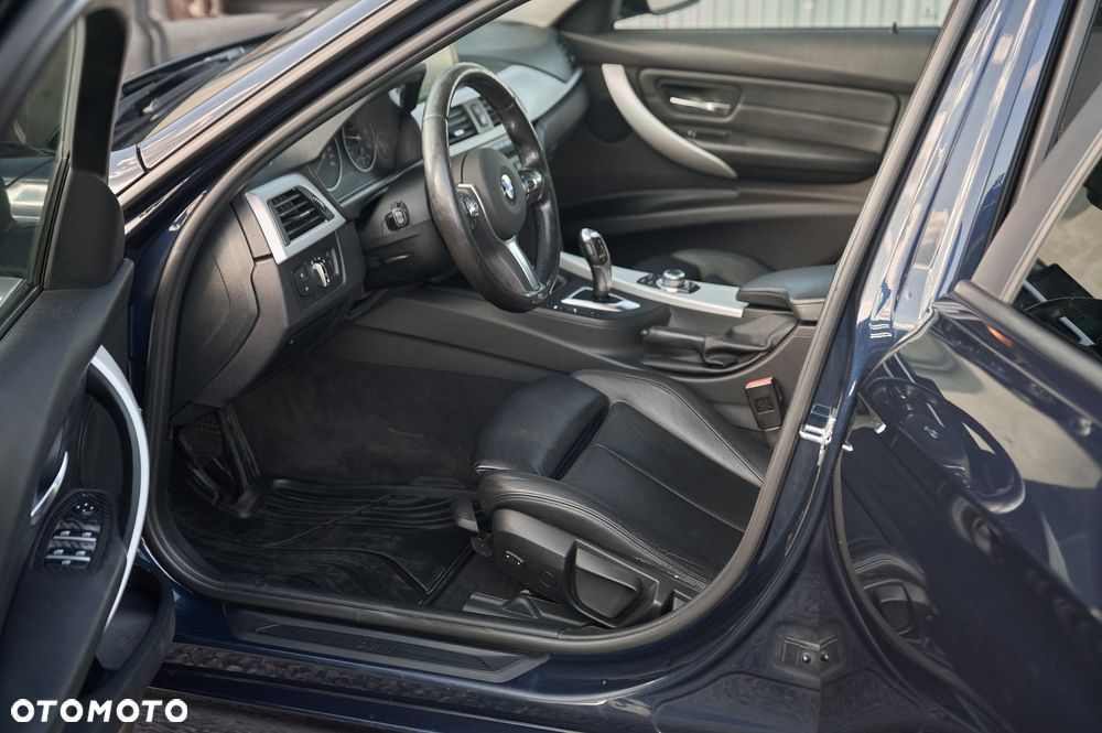 BMW Seria 3 320d - 5