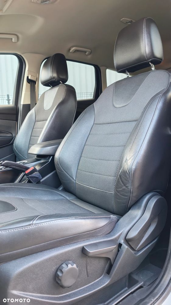 Ford Kuga 1.6 EcoBoost 2x4 Individual - 19