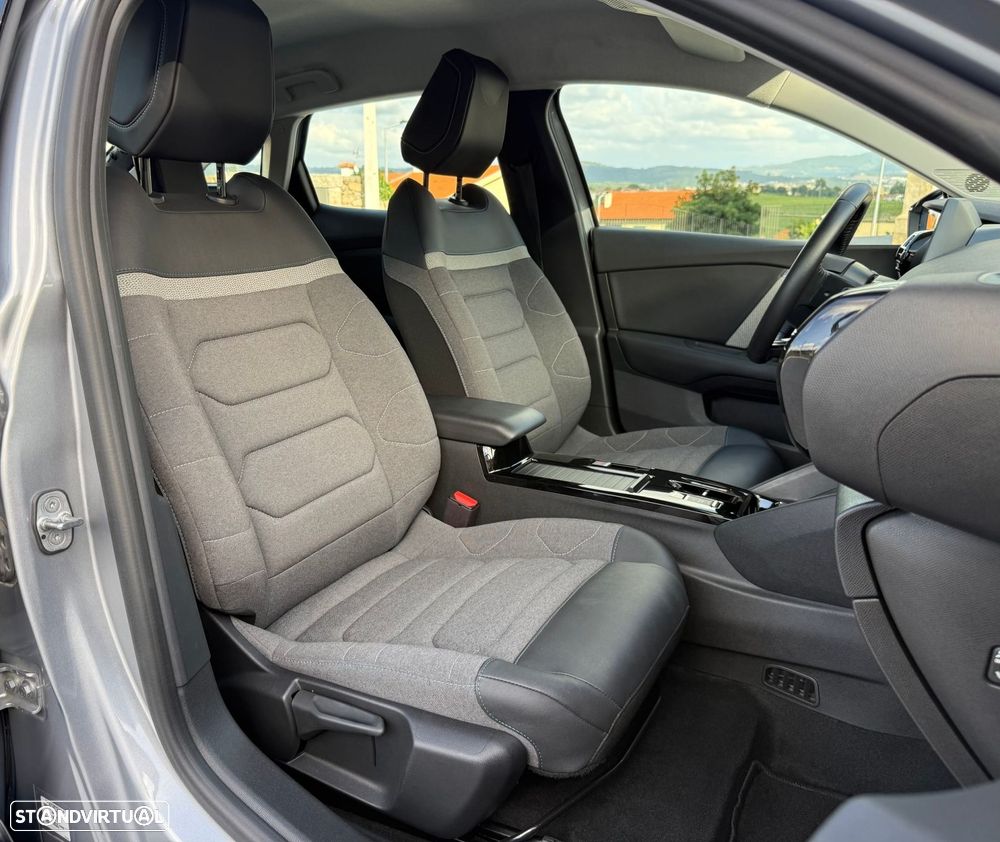 Citroën e-C4 50 kWh Shine - 23