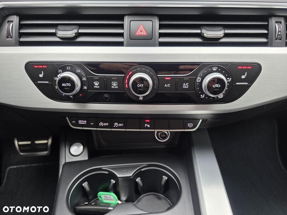 Audi A4 Avant 2.0 TDI DPF clean diesel multitronic S line Sportpaket - 23