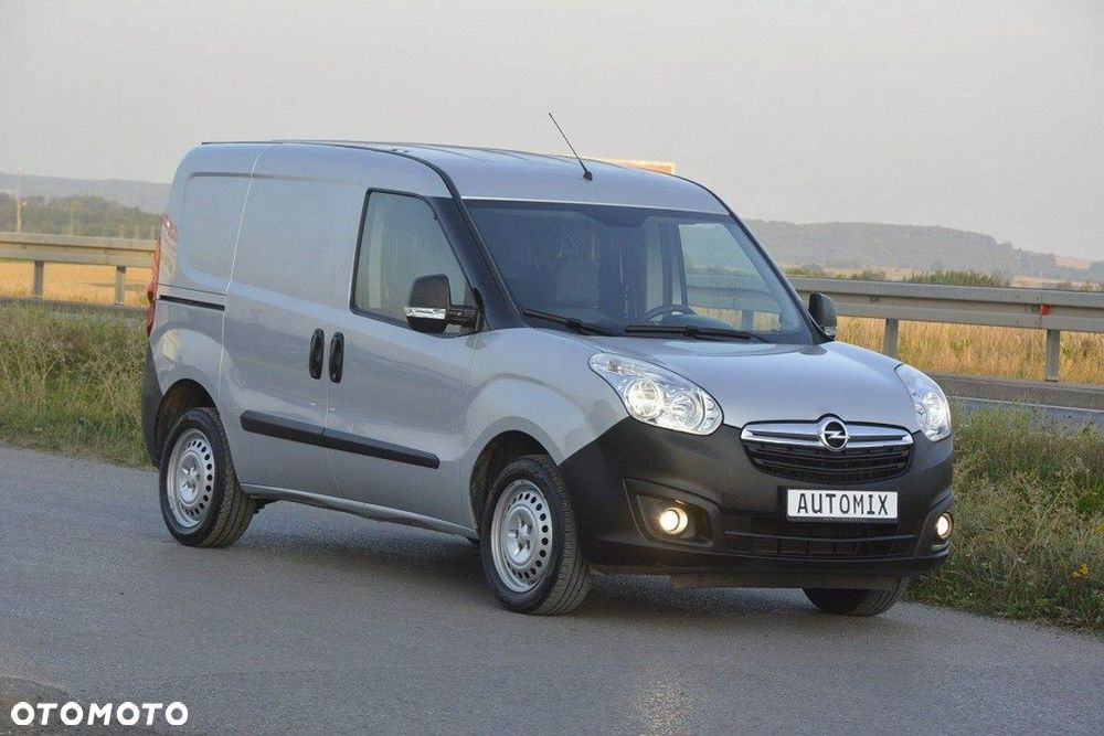 Opel Combo - 9