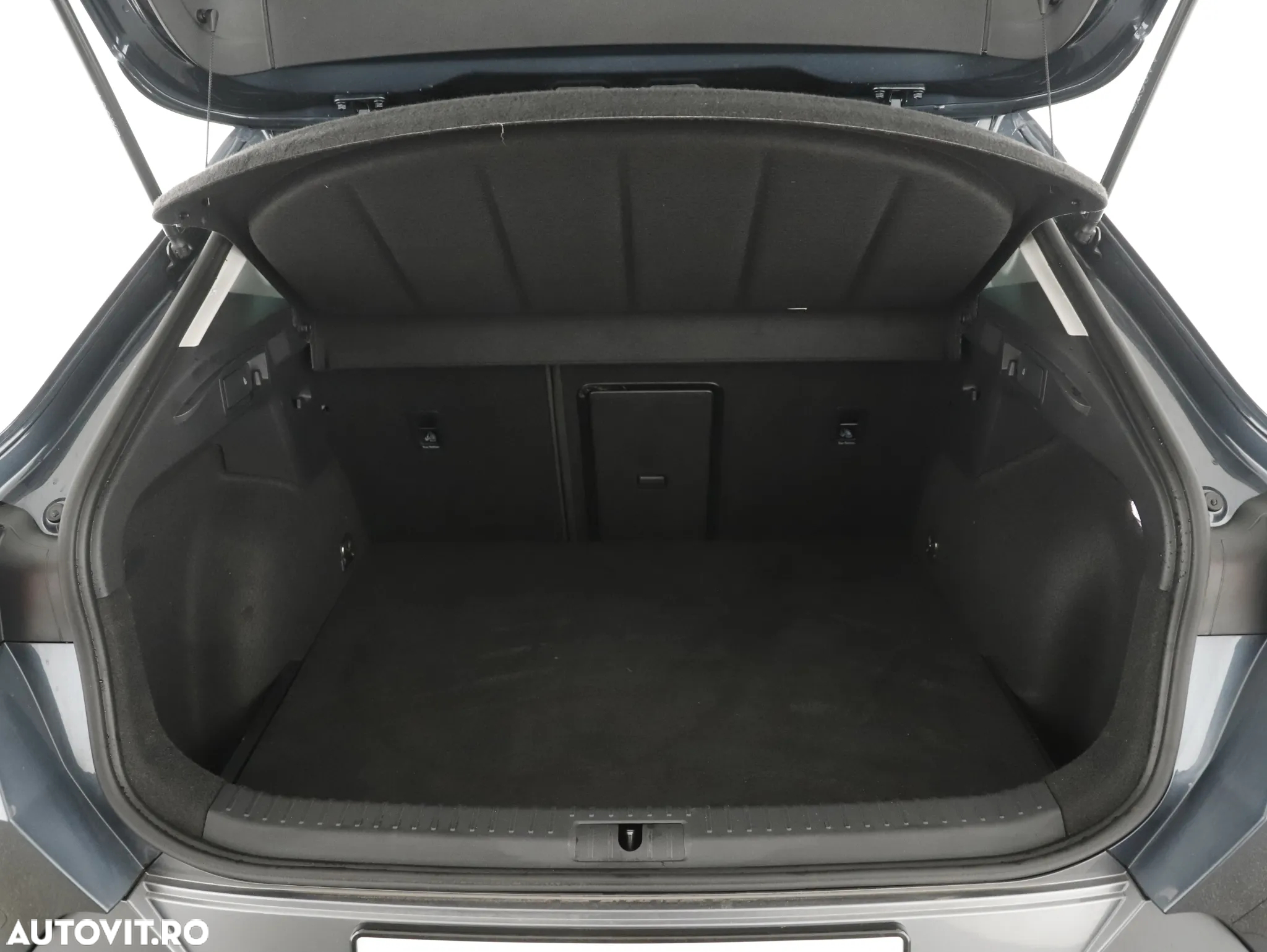 Cupra Formentor 1.4 e-Hybrid DSG - 27