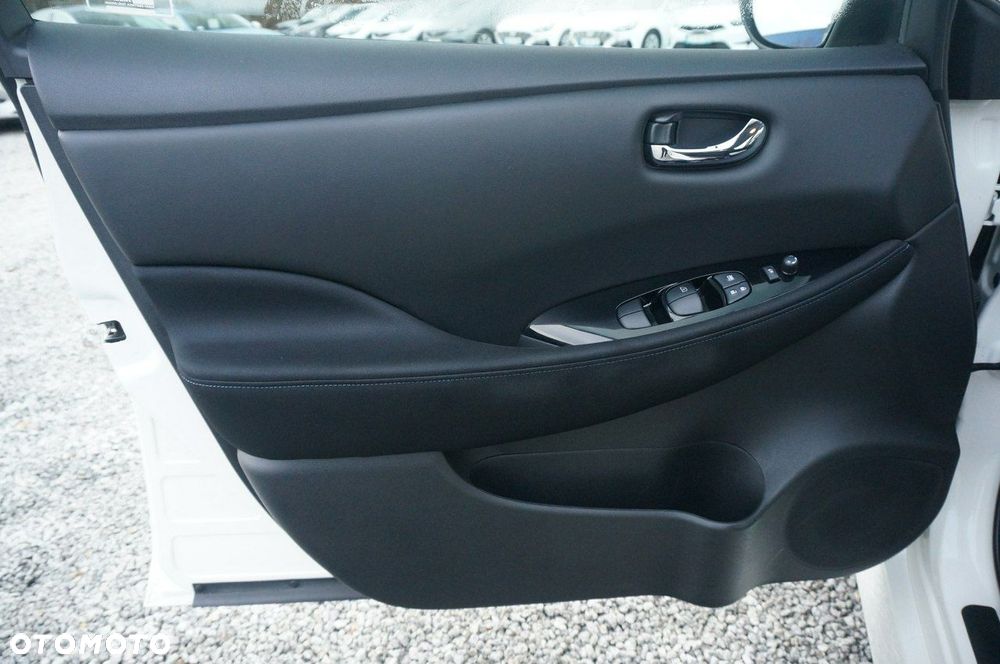 Nissan Leaf 62kWh N-Connecta - 18