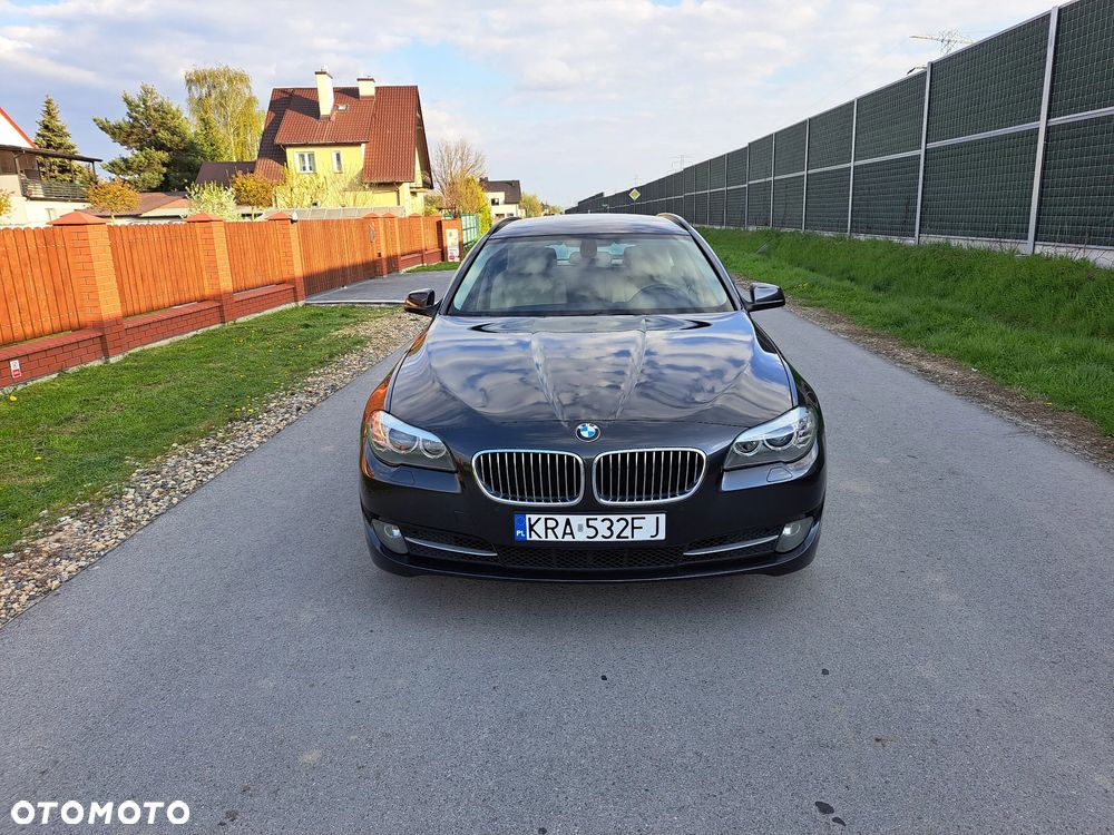 BMW Seria 5 520d Special Edition - 2