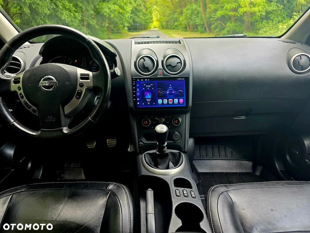 Nissan Qashqai+2 - 15