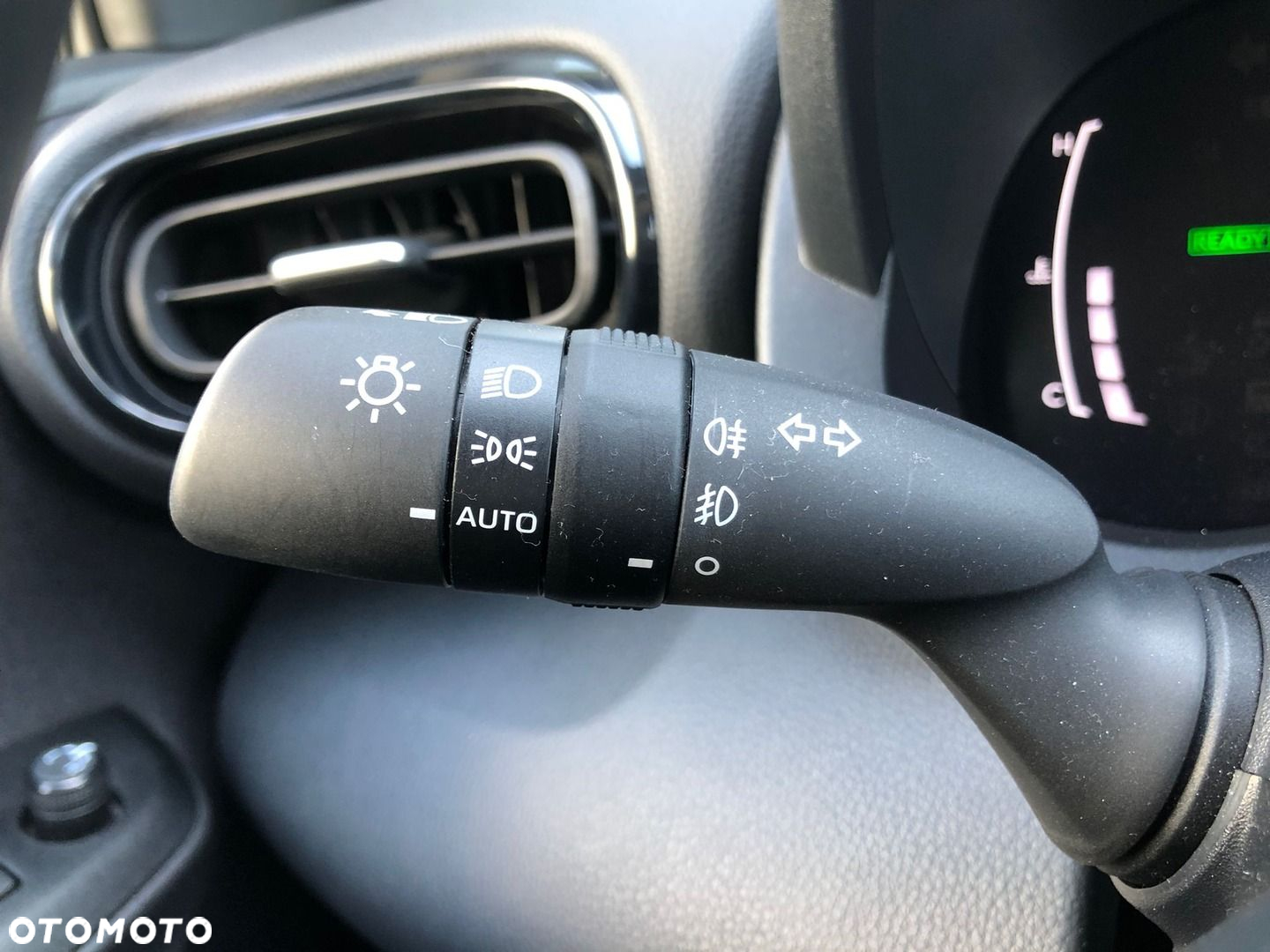 Toyota Yaris - 31