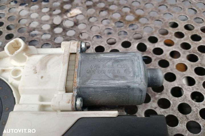 Motoras macara geam fata dreapta 1K5837402BC 3C0959792C Volkswagen VW - 6