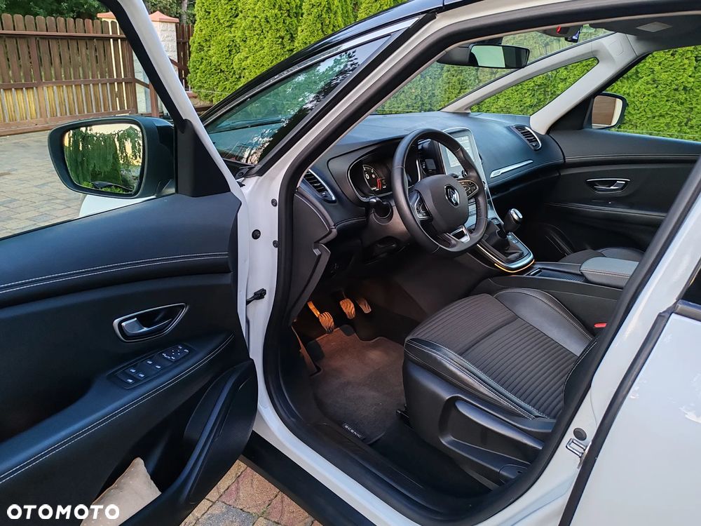 Renault Scenic - 22