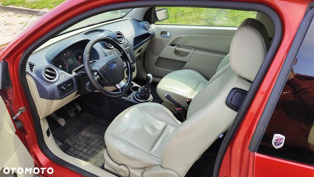 Ford Fiesta 1.6 TDCi Ghia - 6