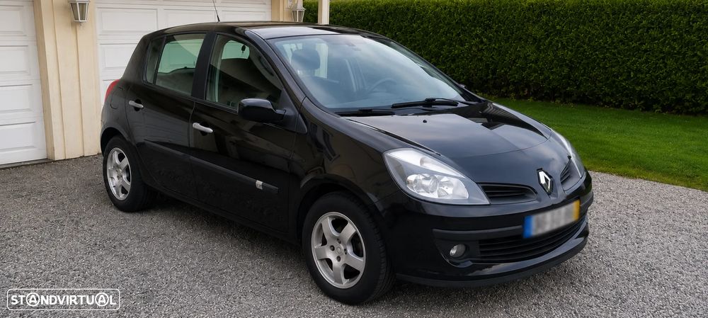 Renault Clio - 2